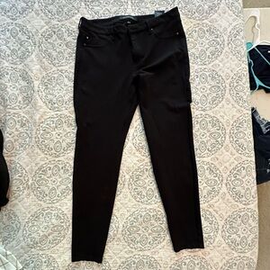 Liverpool Women’s size 12 stretch black skinny pants